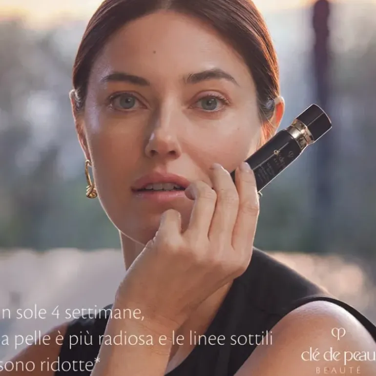 Clé de Peau Beauté Radiant Cream Foundation