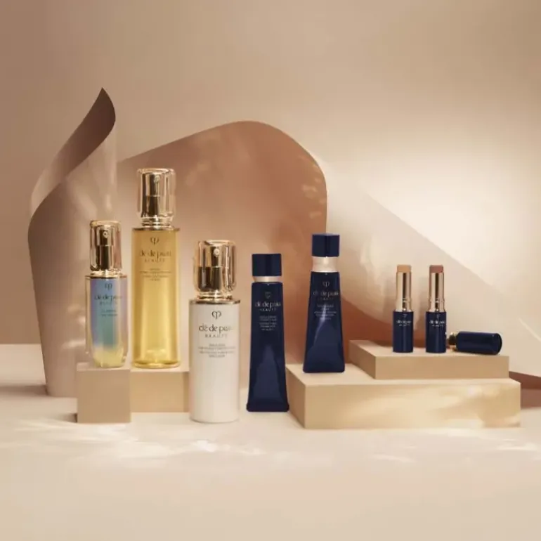 Clé de Peau Beauté Radiant Cream Foundation