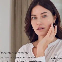 Clé de Peau Beauté Radiant Fluid Foundation Natural