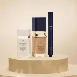 Clé de Peau Beauté Radiant Fluid Foundation Natural