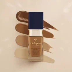 Clé de Peau Beauté Radiant Fluid Foundation Natural