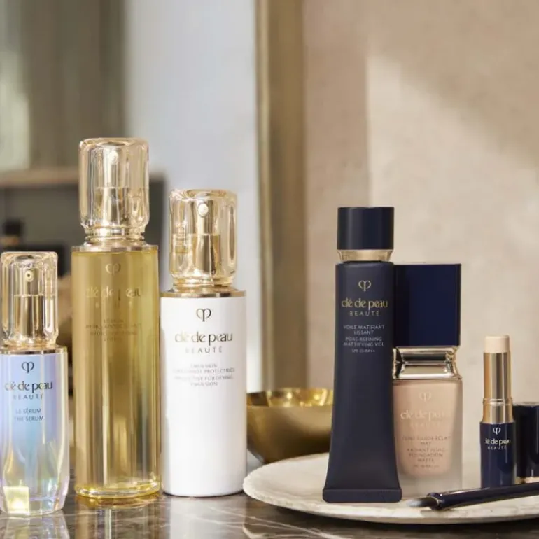 Clé de Peau Beauté Radiant Fluid Foundation Matte SPF 20