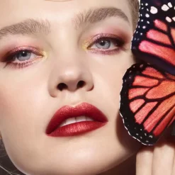 Le Teinte de Rouge à Lèvres Rouge Luxurious Velvet Metal G De Guerlain