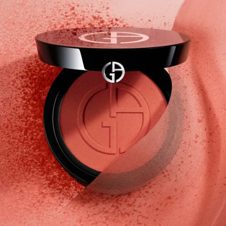 Luminous Silk Glow Blush