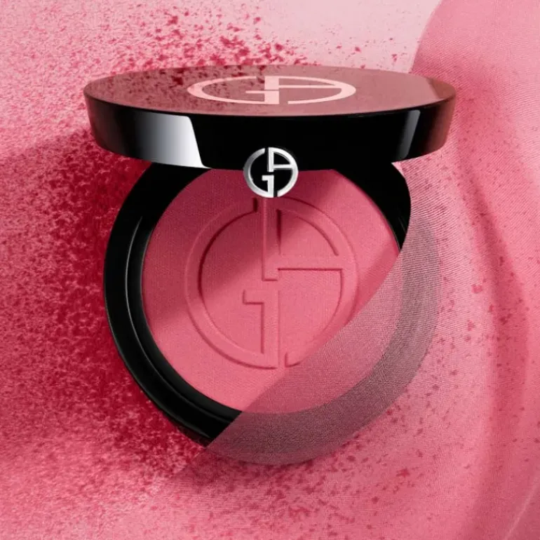 Luminous Silk Glow Blush