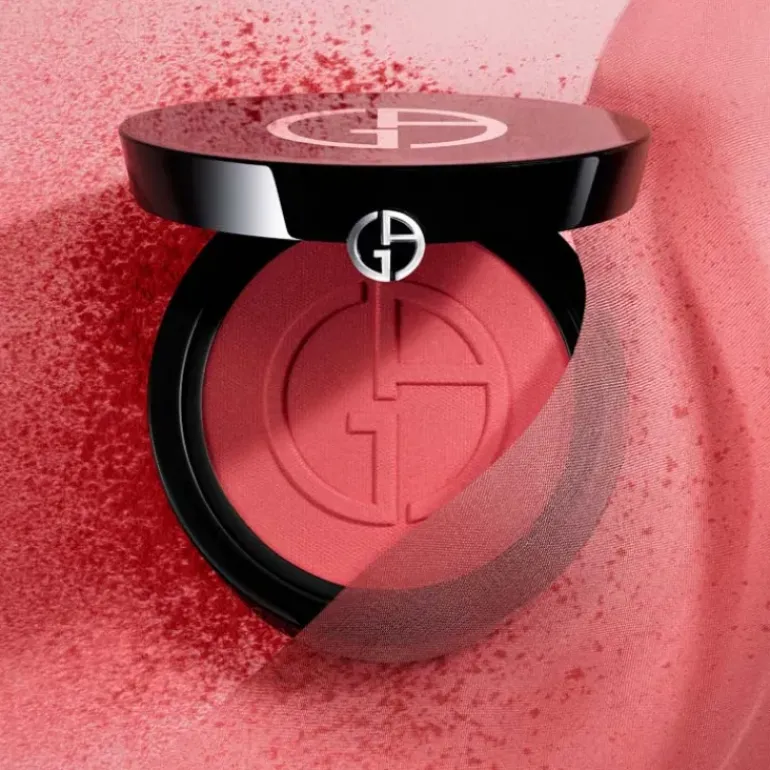 Luminous Silk Glow Blush