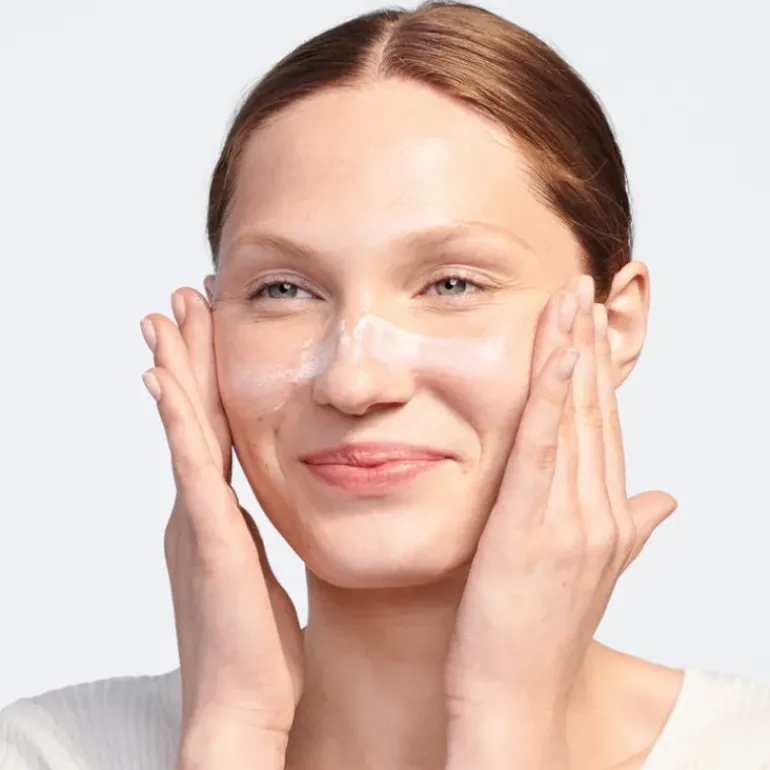 Moisture Surge SPF 25 Sheer Hydrator