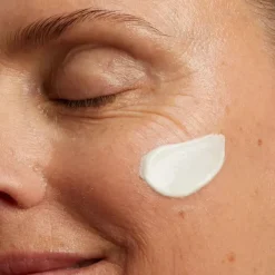 Nutri-Lumière SPF15