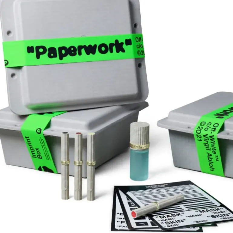 Off-White Imprint Box Paperwork 2gr x 4 matite + 30ml primer
