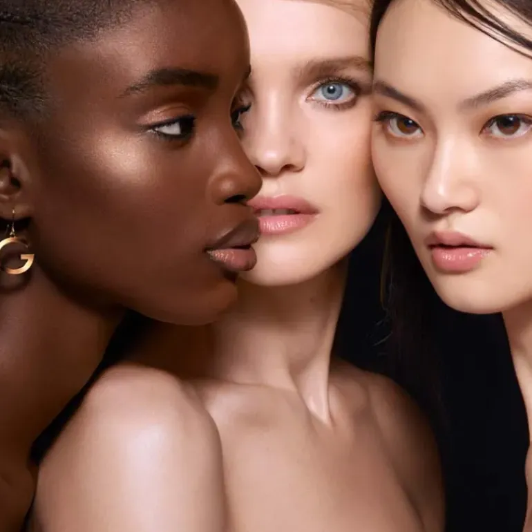 Parure Gold Skin Control