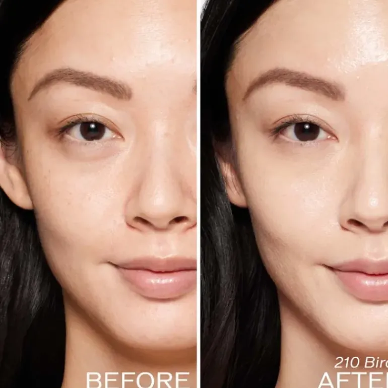 Revitalessence Skin Glow Foundation