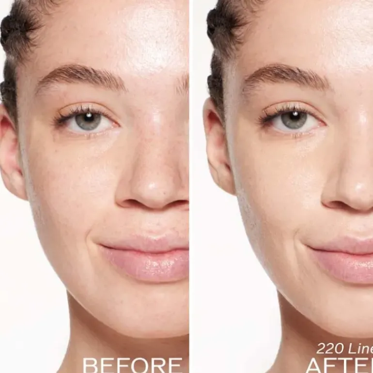 Revitalessence Skin Glow Foundation