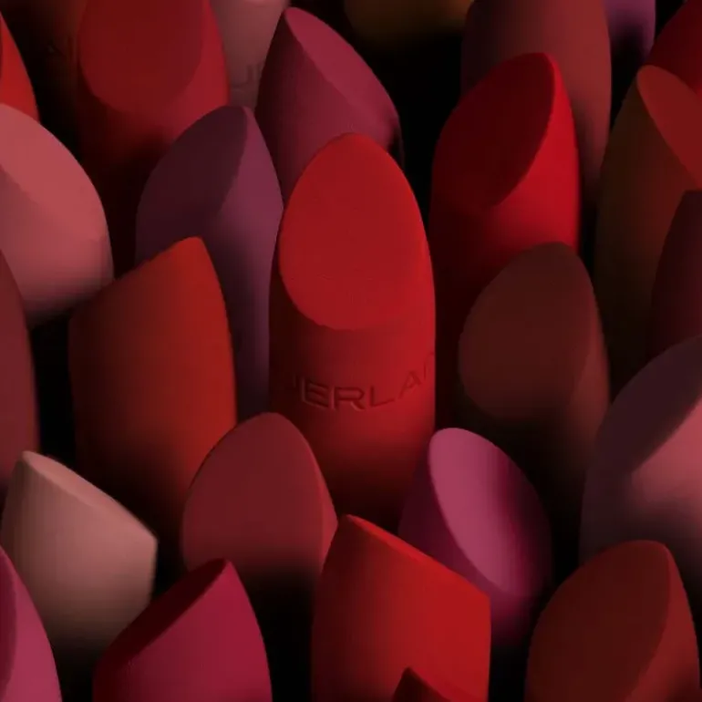 Rouge G Luxurious Velvet