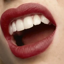 Rouge Pur Couture The Slim Velvet Radical