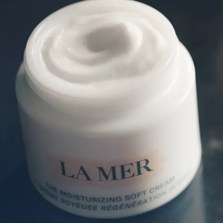 The Moisturizing Soft Cream New
