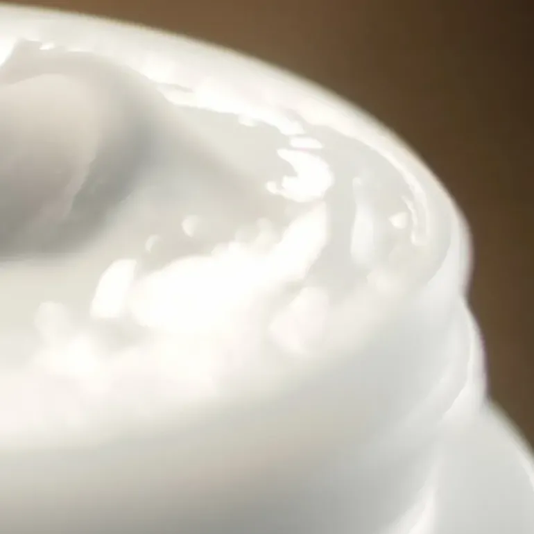 The Moisturizing Soft Cream New