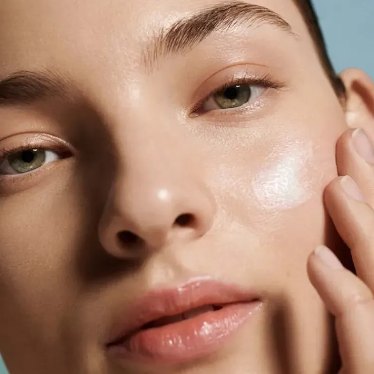 The SPF 50 UV Protecting Fluid 50 ML
